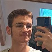 Étudiant en Littérature Anglophone, souhaite permette à de plus jeunes élèves d'améliorer leur niveau.
